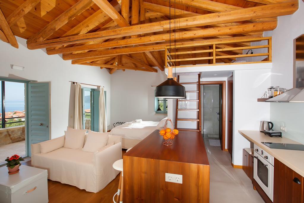 Lithos Guesthouse Kardamili Экстерьер фото