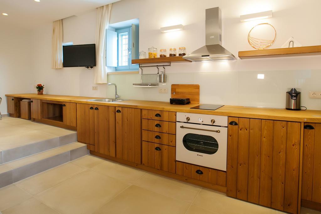 Lithos Guesthouse Kardamili Экстерьер фото